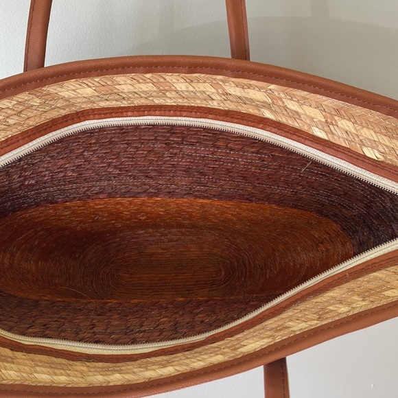 STRAW boho woven market basket bag - Picture 10 of 13